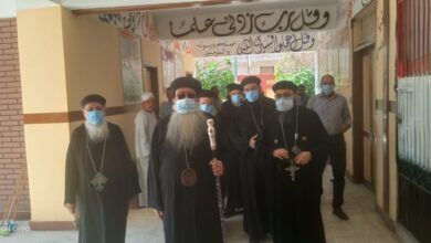 Photo of أسقف دشنا وكهنتها يدلون بأصواتهم في الانتخابات