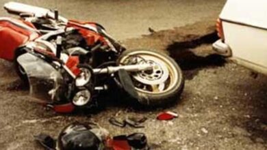 Photo of إصابة شاب في حادث تصادم موتوسيكل بسيارة في قوص