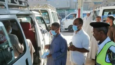 Photo of رئيس “مدينة نقادة”يشدد على ارتداء الكمامة بسيارات الأجرة