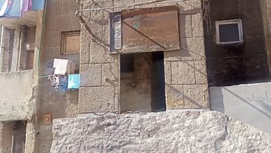 Photo of مبنى “شباب نجع حمادي” مهددة بالانهيار