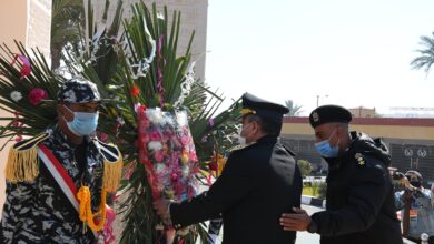 Photo of محافظ قنا ومدير الأمن يضعان إكليل من الزهور على النصب التذكاري لشهداء الشرطة في الذكرى الـ69