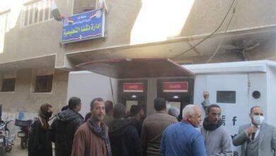 Photo of “بنك مصر” يوفر سيارة صراف آلي متنقلة أمام الإدارة التعليمية بدشنا