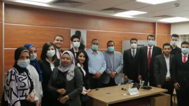 Photo of أول تجربة عملية .. تدريب 83 طالبا وطالبة من كلية التجارة على الأعمال المصرفية ببنك مصر