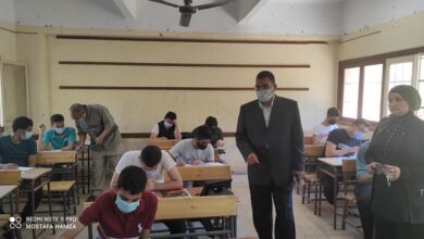 Photo of مدير تعليمية قنا يتابع الامتحان التجريبي للصف الثالث الثانوي