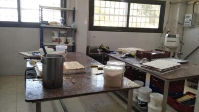 Photo of ضبط مصنع حلويات يعمل بدون ترخيص بقنا