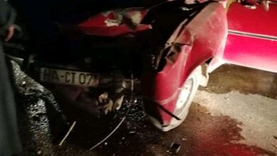Photo of بسبب الظلام.. سيارة بيجو تصطدم بجرار زراعي في أبوتشت