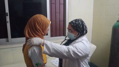 Photo of الكشف على 1113 حالة ضمن قافلة طبية بالكلح الغربي في نجع حمادي