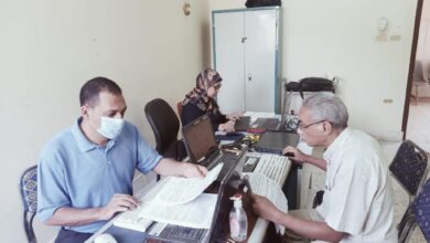 Photo of الكشف على 1163 حالة خلال قافلة طبية مجانية بقرية المحروسة بقنا