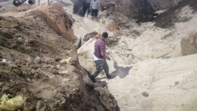 Photo of الانتهاء من إصلاح كسر خط مياه 8 بوصة المغذي لمدينة أبوتشت