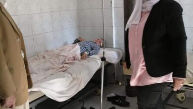 Photo of مديرة “تعليمية دشنا” ترافق تلميذ للمستشفى بعد تعرضه للإغماء