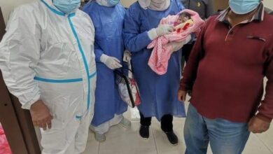 Photo of إجراء ولادة ناجحة لسيدة مصابة بـ”الكورونا” بفرشوط المركزي
