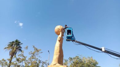 Photo of تنظيف وتلميع تمثال الرياح بمدينة قنا