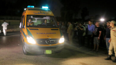 Photo of إصابة 10 أشخاص في إنقلاب سيارة ميكروباص بقنا
