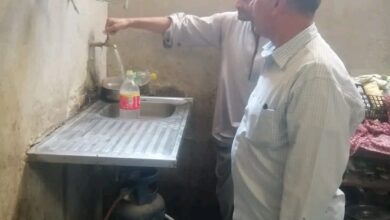 Photo of رئيس محلية قوص يتفقد نجعي  محرم وقاسم للتأكد من وصول المياه للمنازل