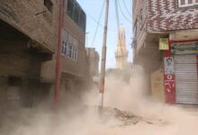 Photo of إزالة منزل آيل للسقوط بشارع الصنجق بمدينة دشنا