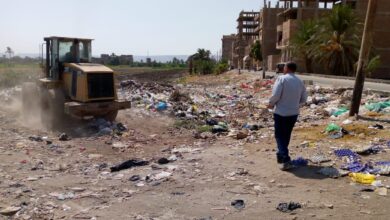 Photo of مجلس مدينة قوص ينقل مقلب قمامة الشوادر خارج المدينة
