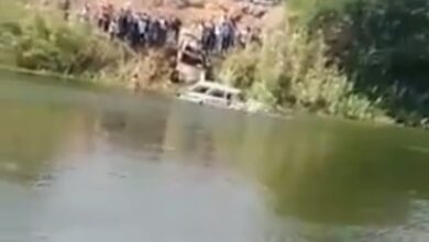 Photo of مصرع وإصابة 3 أشخاص في تصادم سيارتي بيجو في أبوتشت