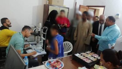 Photo of الكشف على أكثر من 200 مواطن في قافلة طبية بالمعري بقوص