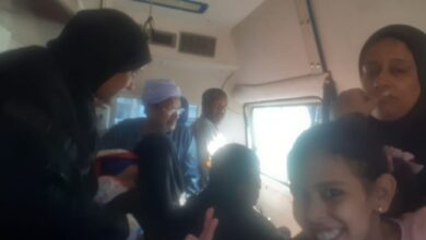 Photo of كارثة| نقل 10 مرضى ومرافقيهم في سيارة إسعاف دفعة واحدة لمستشفى المعبر بقنا