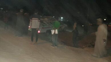 Photo of العناية الإلهية تنقذ سائق بعد سقوط سيارته بحفرة صرف صحي في حجازة بحري
