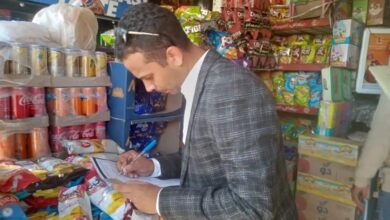 Photo of محلية قنا تشن حملة مرورية على الأسواق والمحال التجارية بالمدينة وقرية دندرة