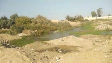 Photo of كسر ماسورة مياه بنجع السباعي منذ شهور يهدد المنازل بالانهيار