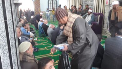 Photo of بتوزيع الشيكولاتة على المصليين.. افتتاح المسجد العتيق بـ”السلامية” في نجع حمادي