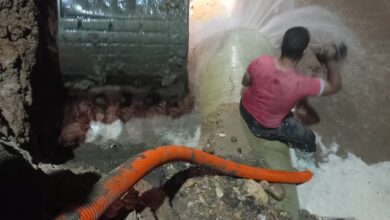 Photo of الانتهاء من إصلاح كسر خط مياه شارع التأمينات بمدينة أبوتشت