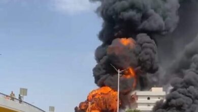 Photo of إصابة عامل في حريق ضخم  بمحطة بنزين المعنا