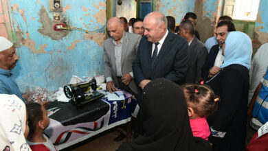 Photo of “محافظ قنا” يسلم أول ماكينة حياكة ضمن المشروع القومي لتنمية الأسرة المصرية